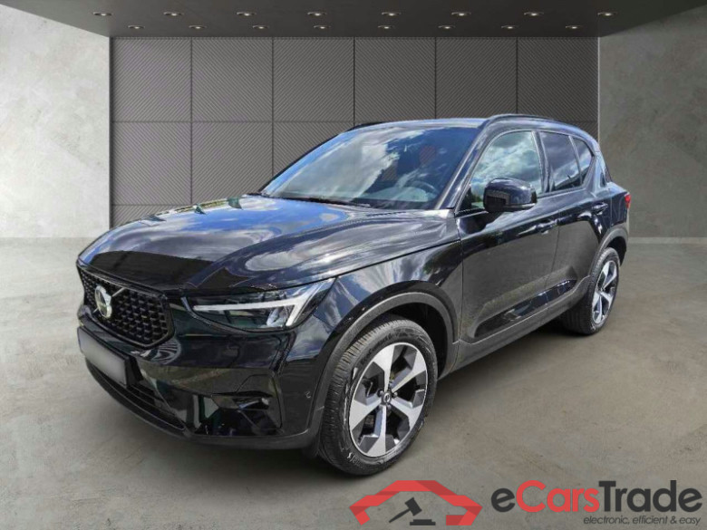 Volvo XC40 (2017->) DE - SUV5 B4 AWD EU6d, Ultimate Dark, (Facelift) 2022 - 2022