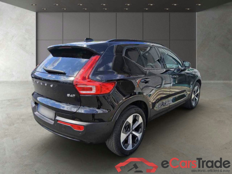 Volvo XC40 (2017->) DE - SUV5 B4 AWD EU6d, Ultimate Dark, (Facelift) 2022 - 2022 #3