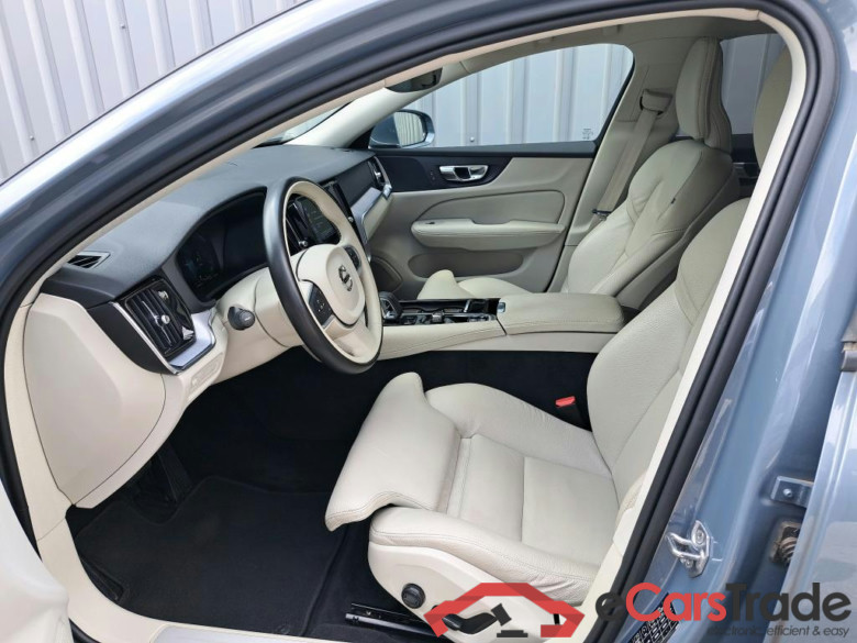 VOLVO V60 - 2018 2.0 T6 AWD PHEV Inscription Expression #5
