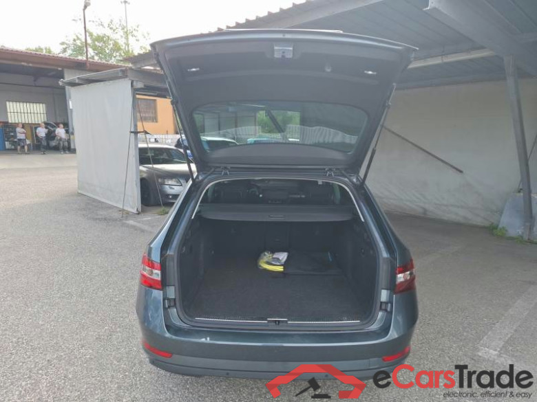 SKODA SUPERB WAGON / 2019 / 5P / STATION WAGON 1.4 TSI PLUG-IN HYBRYD EXECUTIVE DSG #5