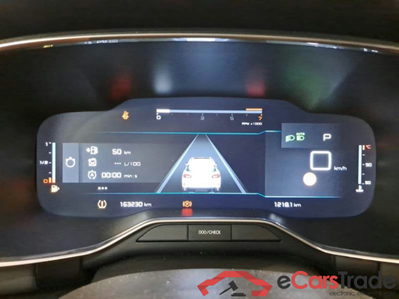 CITROEN C5 AIRCROSS / 2018 / 5P / SUV BLUEHDI 130 SeS BUSINESS EAT8 #4