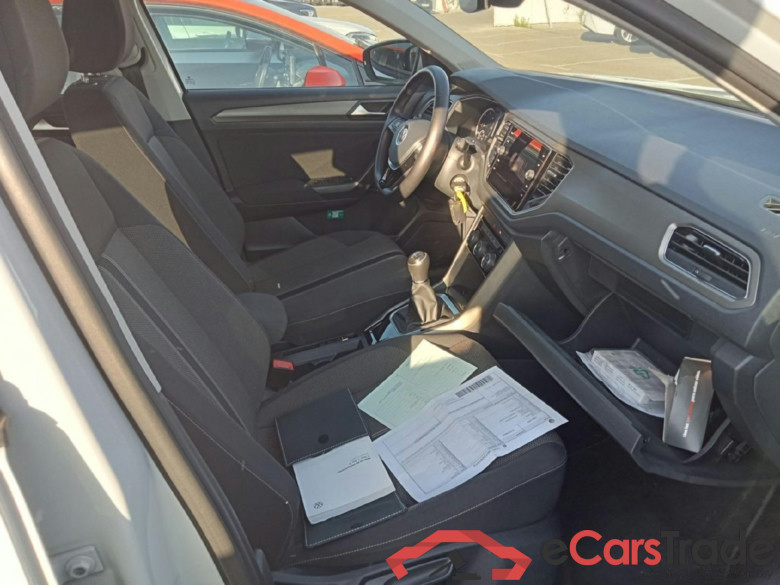 VOLKSWAGEN T-Roc / 2017 / 5P / todoterreno Advance 2.0 TDI 85kW (115CV) (AC) #6