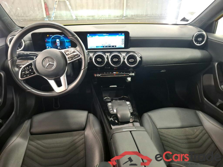 MERCEDES-BENZ Classe A Compact / 2018 / 5P / Berline A 180 d Business Line 8G-DCT #5