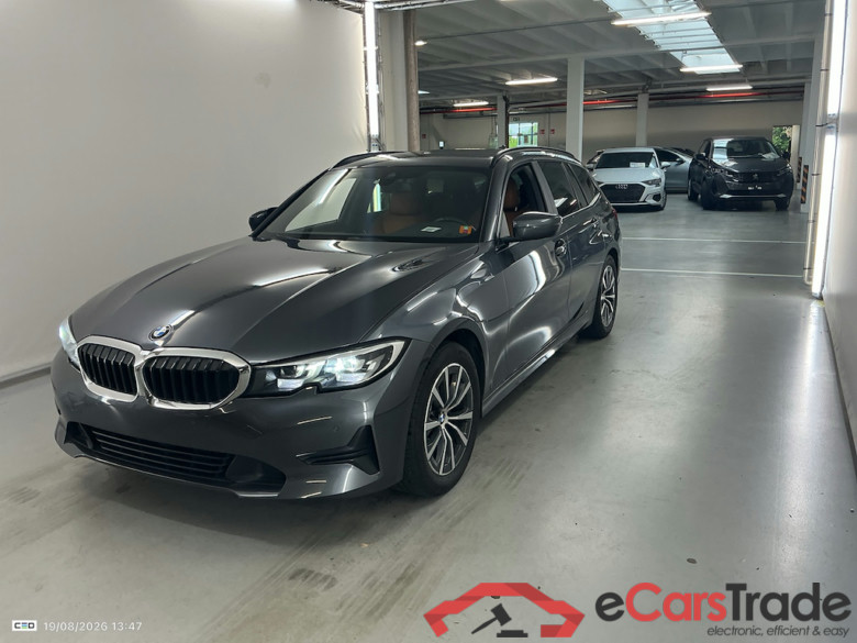 BMW 3 SERIES TOURING 2.0 318IA (115KW) AUTO TOURING #1