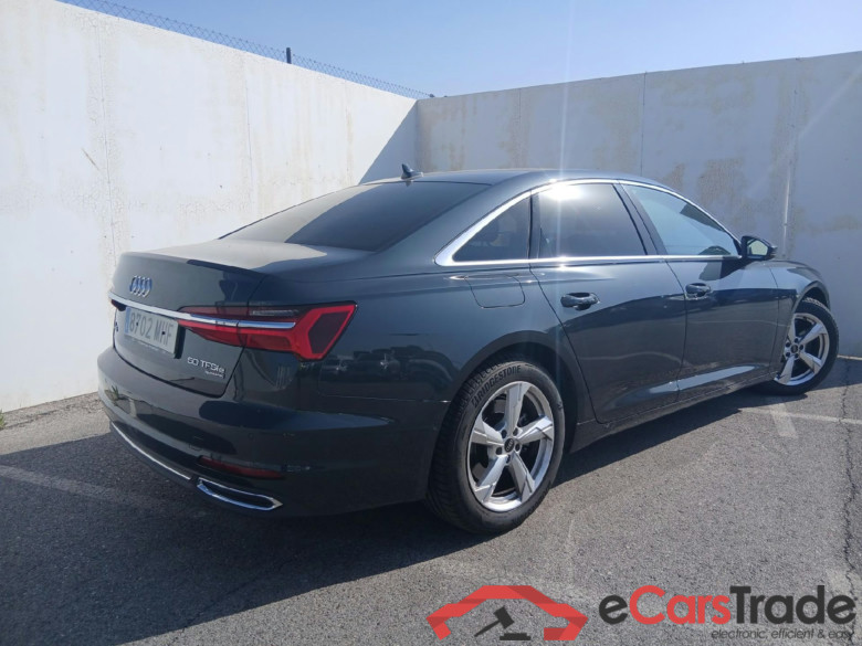 AUDI A6 / 2018 / 4P / sedán 50 TFSIe quattro S tronic Sport Competit #2