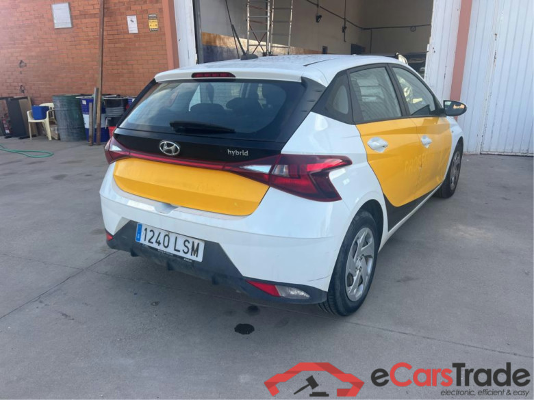 HYUNDAI i20 / 2020 / 5P / berlina con portón 1.0 TGDI 74kW (100CV) 48V Essence #2