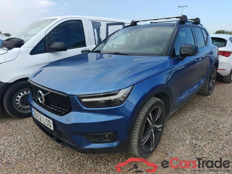 VOLVO XC40 / 2017 / 5P / todoterreno 1.5 T4 Twin Recharge R-Design Auto