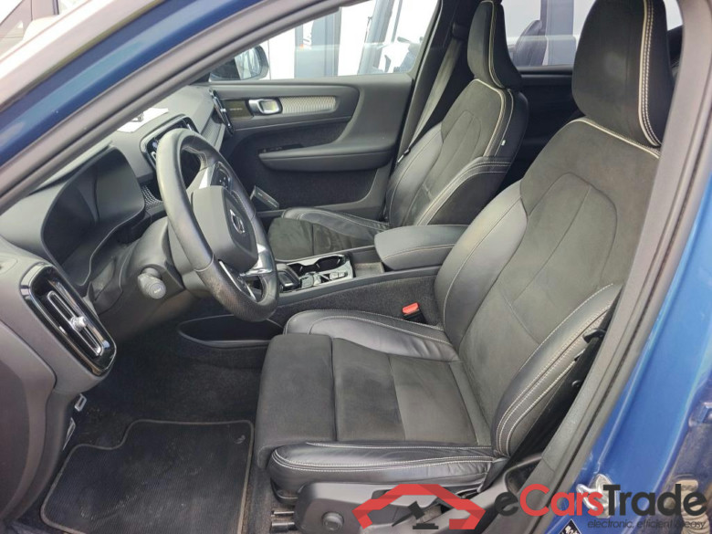 VOLVO XC40 / 2017 / 5P / todoterreno 1.5 T4 Twin Recharge R-Design Auto #5
