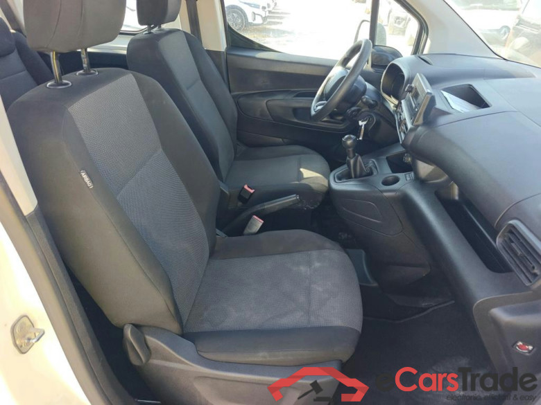 CITROEN Berlingo / 2018 / 4P / monovolumen compacto Talla M BlueHDi 100 S&S LIVE #6