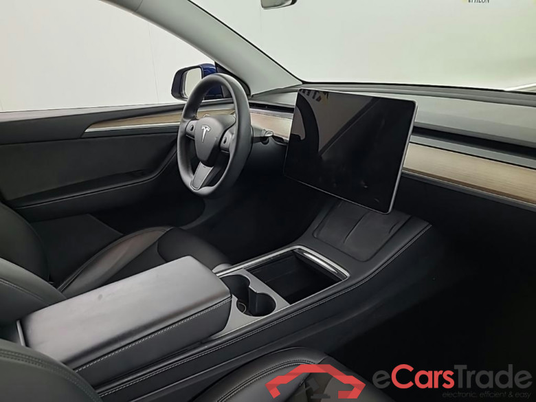 Tesla Model Y RWD 5D #6