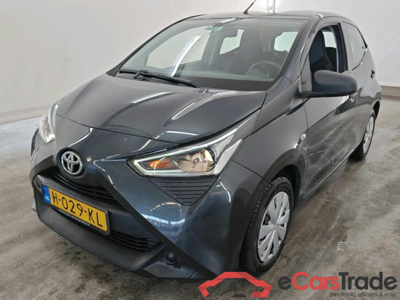 Toyota AYGO 1.0 VVT-i x-fun 5d #1