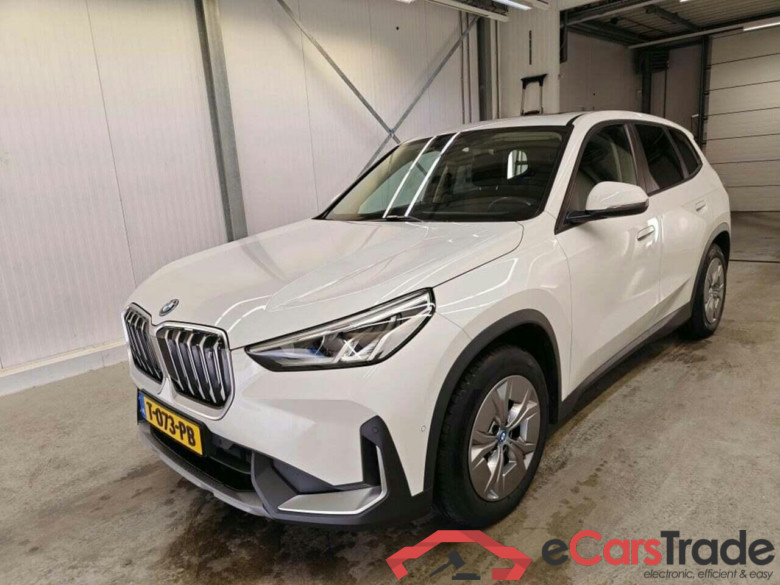 BMW iX1 xDrive30 Launch Ed. #1