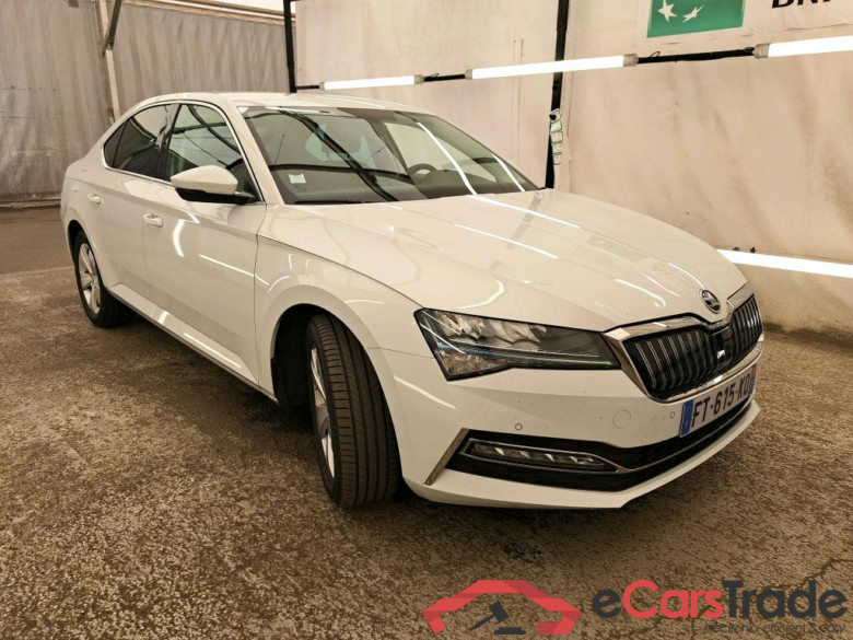 SKODA Superb / 2019 / 5P / Berline 1.4 TSI PHEV 218ch DSG6 Business #4