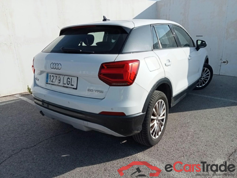 AUDI Q2 / 2016 / 5P / todoterreno Design 30 TFSI 85kW (116CV) (AC) #2