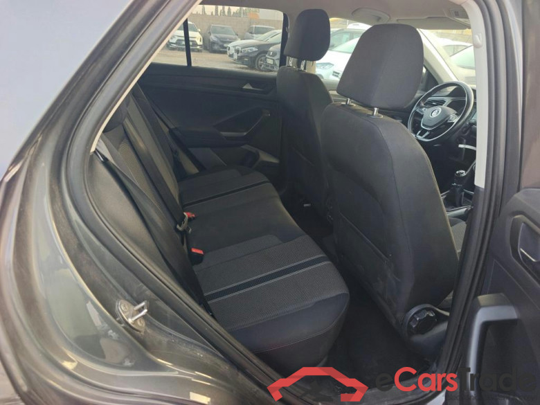 VOLKSWAGEN T-Roc / 2017 / 5P / todoterreno Advance 2.0 TDI 85kW (115CV) #6