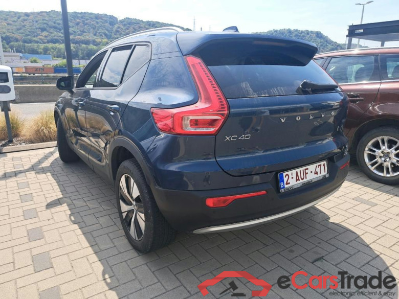 VOLVO XC40 1.5 T2 GEARTRONIC MOMENTUM PRO #3