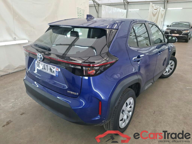 TOYOTA Yaris Cross Hybride / 2021 / 5P / SUV 1.5 HYBRID 116H DYNAMIC AUTO #3