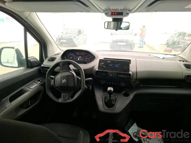 Rifter Active L1 1.2 PureTech 110 CV #5