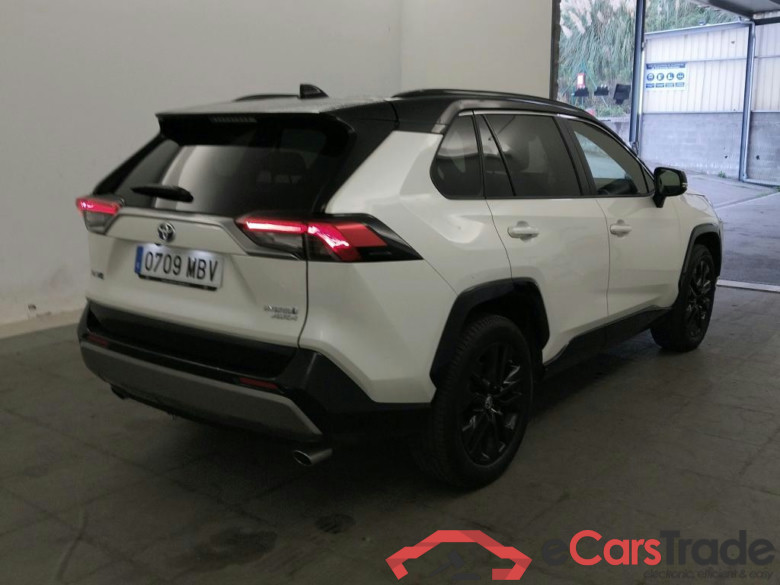 TOYOTA Rav4 / 2018 / 5P / todoterreno 2.5l 220H Style 4WD #2