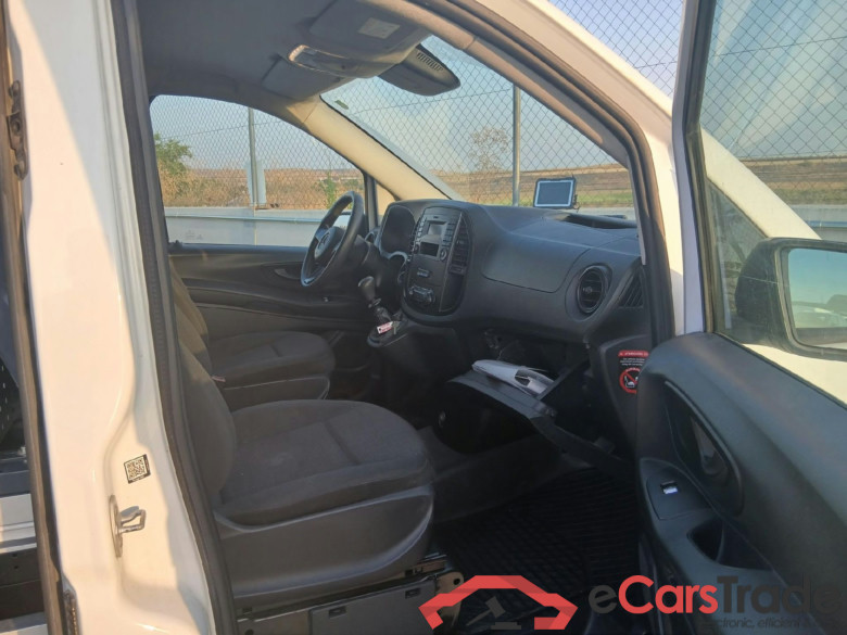 MERCEDES-BENZ Vito / 2014 / 4P / furgón 111 CDI Larga #6