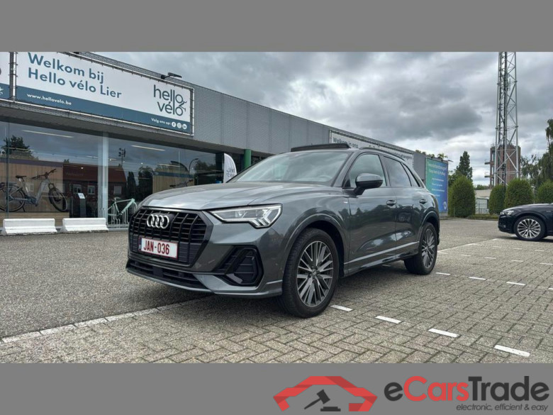 AUDI Q3 35 TFSI S line S tronic