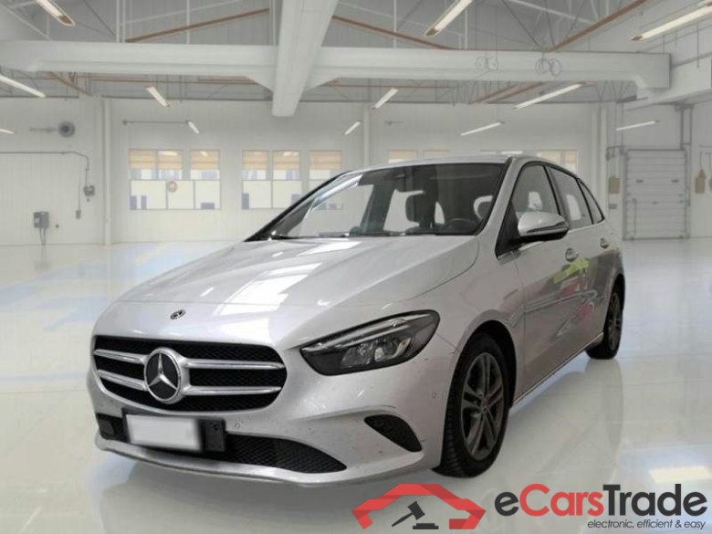 MERCEDES-BENZ CLASSE B / 2018 / 5P / MONOVOLUME B 180 D AUTOMATIC BUSINESS EXTRA