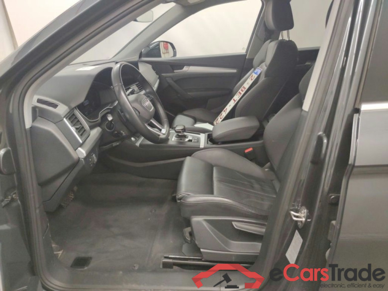 Audi Q5 Advanced 50 TFSI e S tronic quattro 5d #3