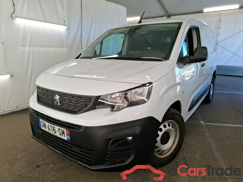 PEUGEOT Partner / 2018 / 4P / Fourgonnette BHDI 100 S&S STANDARD 650KG PREMIUM #1