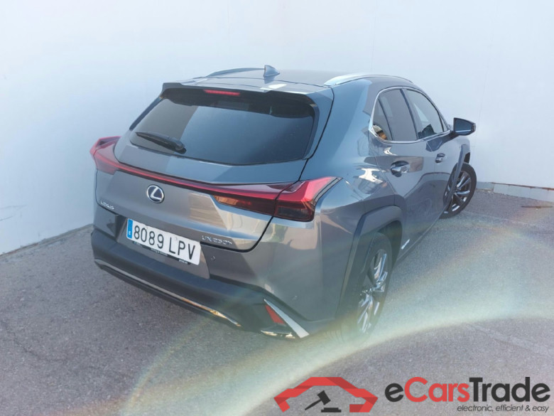 LEXUS UX / 2018 / 5P / todoterreno 2.0 250h F Sport 4WD #3