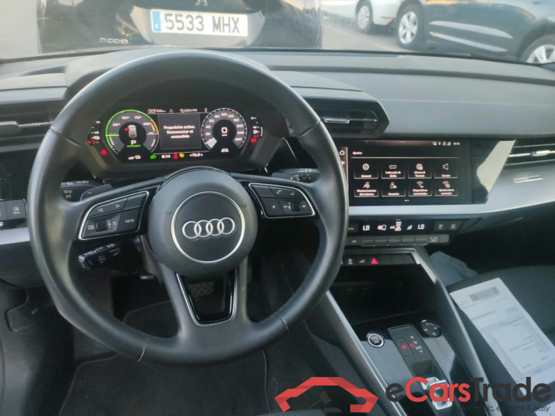 AUDI A3 / 2020 / 5P / berlina con portón Sportback Black 45 TFSI e Comp S tronic #3