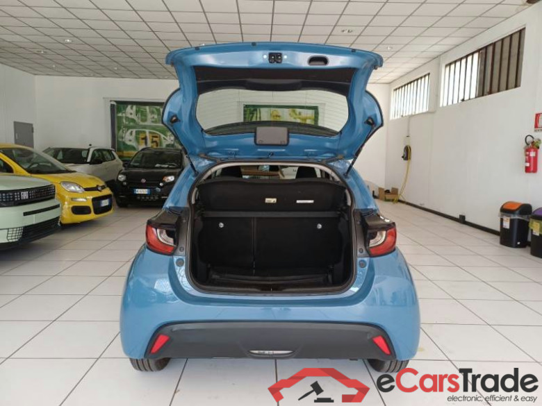 TOYOTA YARIS / 2020 / 5P / BERLINA HYBRID BUSINESS MY20 #5