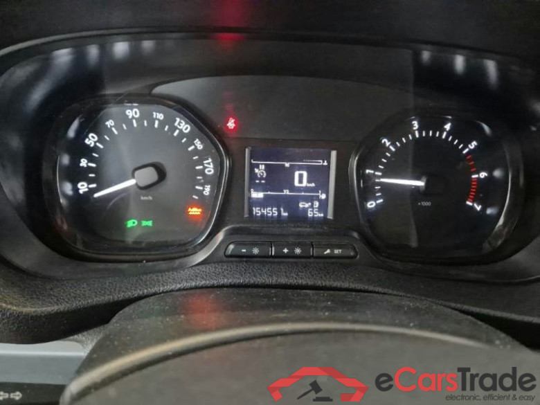 PEUGEOT EXPERT / 2016 / 4P / FURGONE 2.0 BLUEHDI 120 PREMIUM STANDARD #5