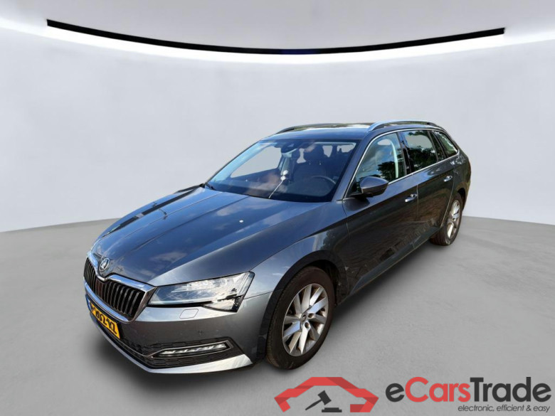 SKODA Superb Combi 110 kW #1