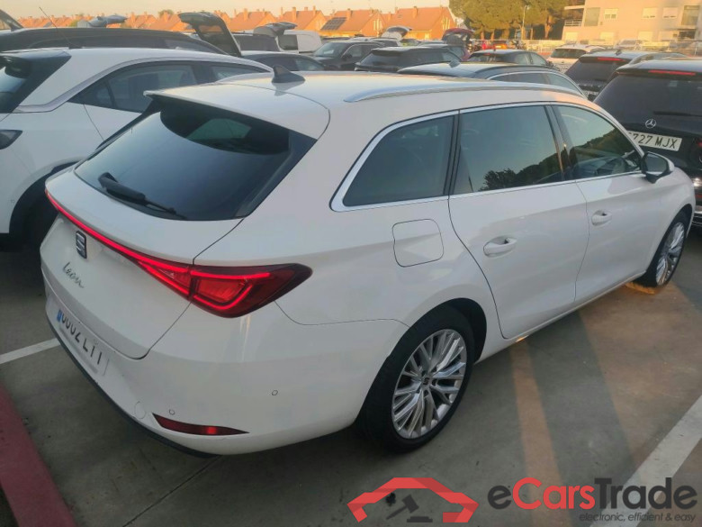 SEAT Nuevo León / 2020 / 5P / familiar SP 1.5 eTSI 110kW DSG S&S Xcellence Go L #2