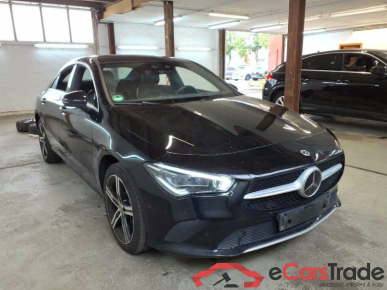 Mercedes-Benz CLA 250e 