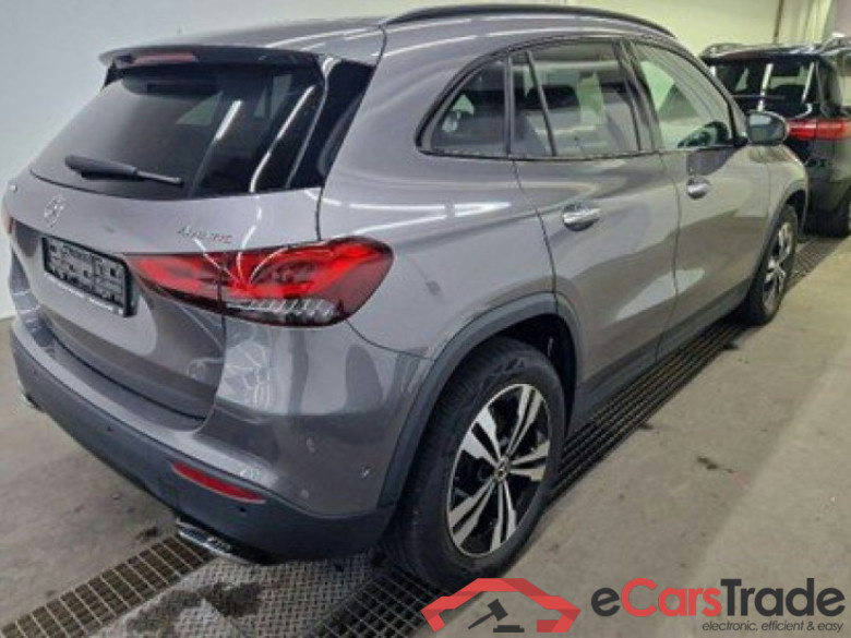 Mercedes-Benz GLA 200d  #3