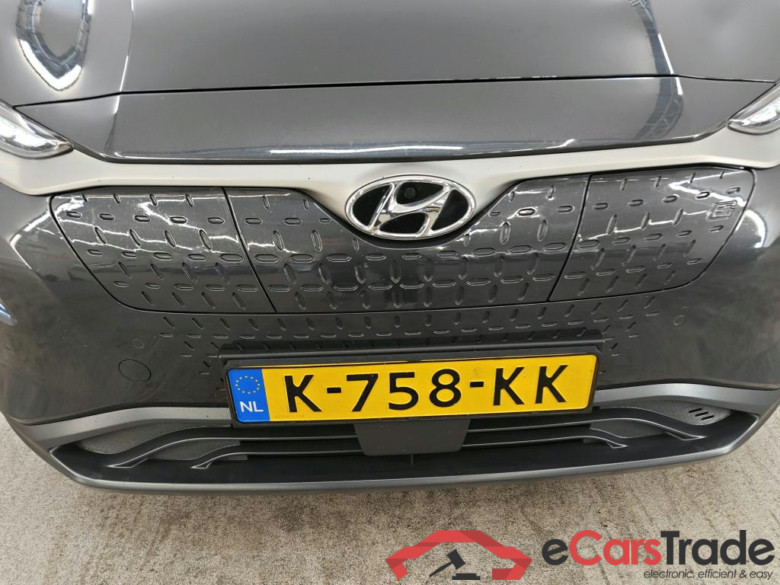 Hyundai KONA Limited Electric 64 kWh 5d #5
