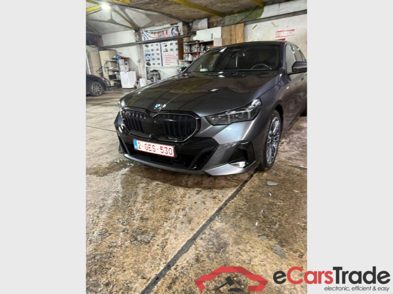 BMW 520 520iA MHEV #1