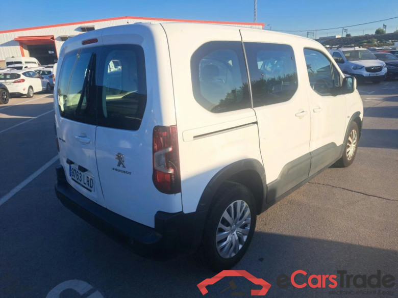 PEUGEOT Rifter / 2018 / 4P / combi Active Standard BlueHDi 73kW (IND) (CX2) #2