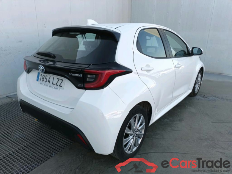 TOYOTA Yaris / 2020 / 5P / berlina con portón 1.5 120H Active Tech #2