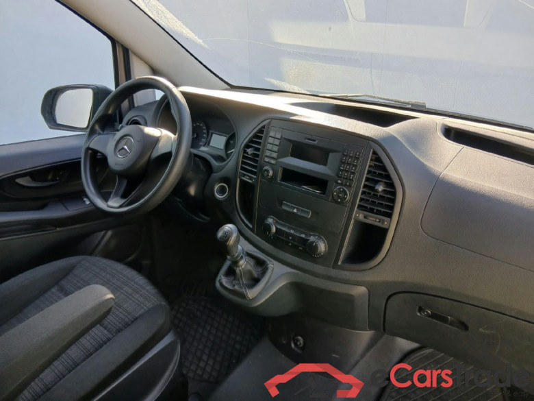 MERCEDES-BENZ Vito / 2014 / 4P / furgón 111 CDI Larga #3