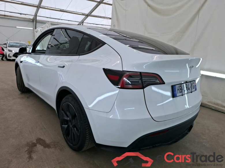 TESLA Model Y / 2021 / 5P / SUV RWD #3