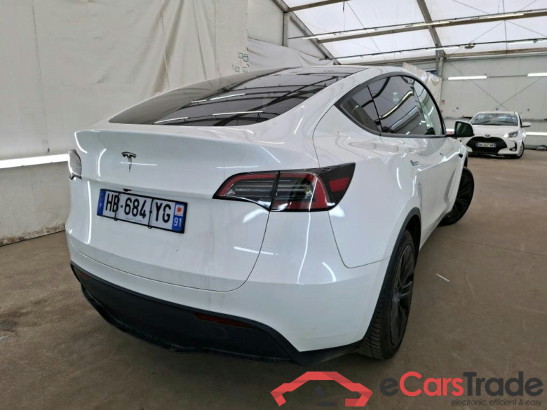 TESLA Model Y / 2021 / 5P / SUV RWD #4