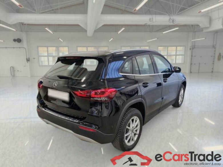 MERCEDES-BENZ GLA / 2020 / 5P / CROSSOVER GLA 180 D AUTOMATIC BUSINESS EXTRA #2