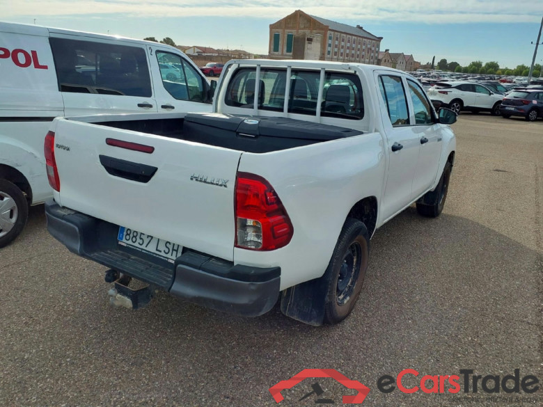 TOYOTA Hilux / 2020 / 4P / pickup 2.4 D-4D Cabina Doble GX #2