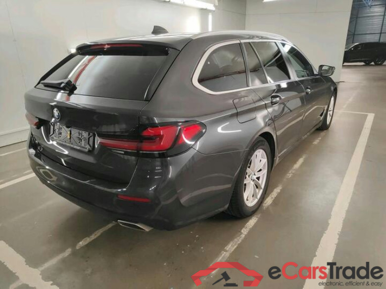 BMW 5 Reeks Touring 5 Reeks Touring 518d Aut. (100 kW) (Mild Hybrid) 100kW/136pk  5D/P Auto-8 #4