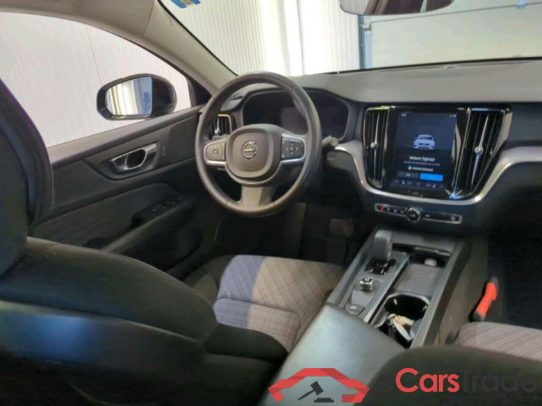 VOLVO V60 2.0 B3 Essential #3
