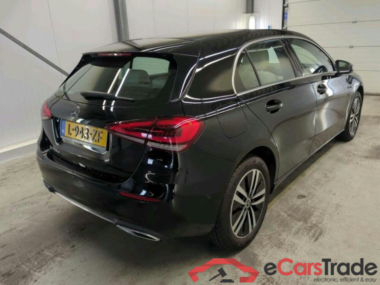 MERCEDES-BENZ A-klasse 250 e Bns Sol Luxury #2