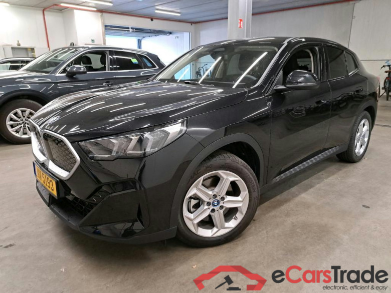 BMW iX2 xDrive30 Aut. LED LC-Pro Navi-Pro KeylessGo Klima PDC ...