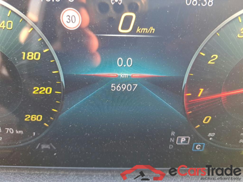 MERCEDES-BENZ GLA / 2020 / 5P / todoterreno GLA 200 #5